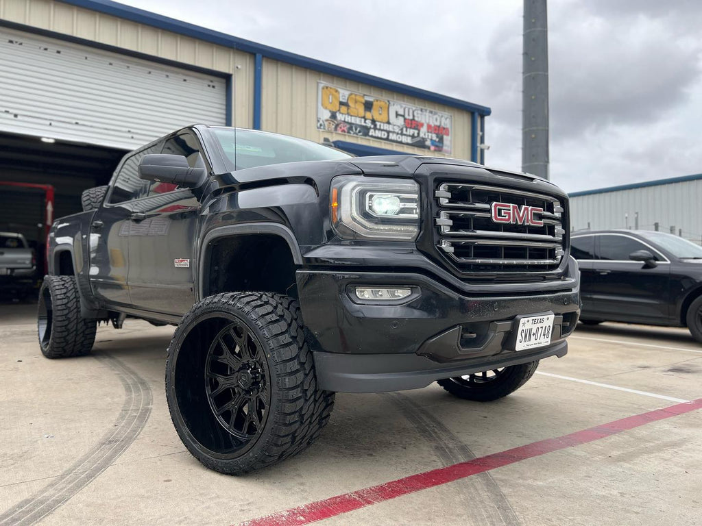 TIS OFF-ROAD 560B WHEELS 8X180 - GLOSS BLACK