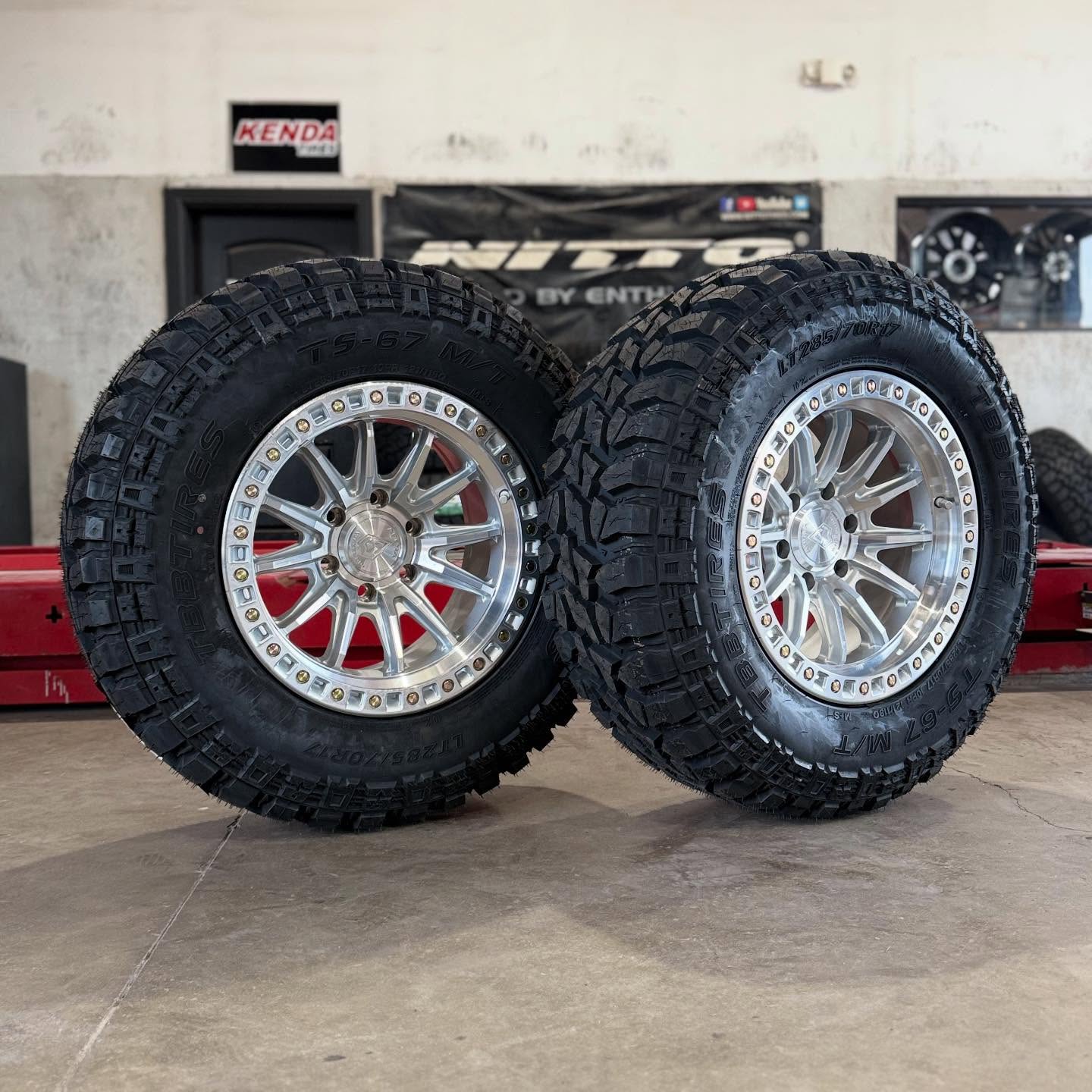 ARENA A103 MISSION WHEELS 6X135 - GLOSS SILVER MACHINED