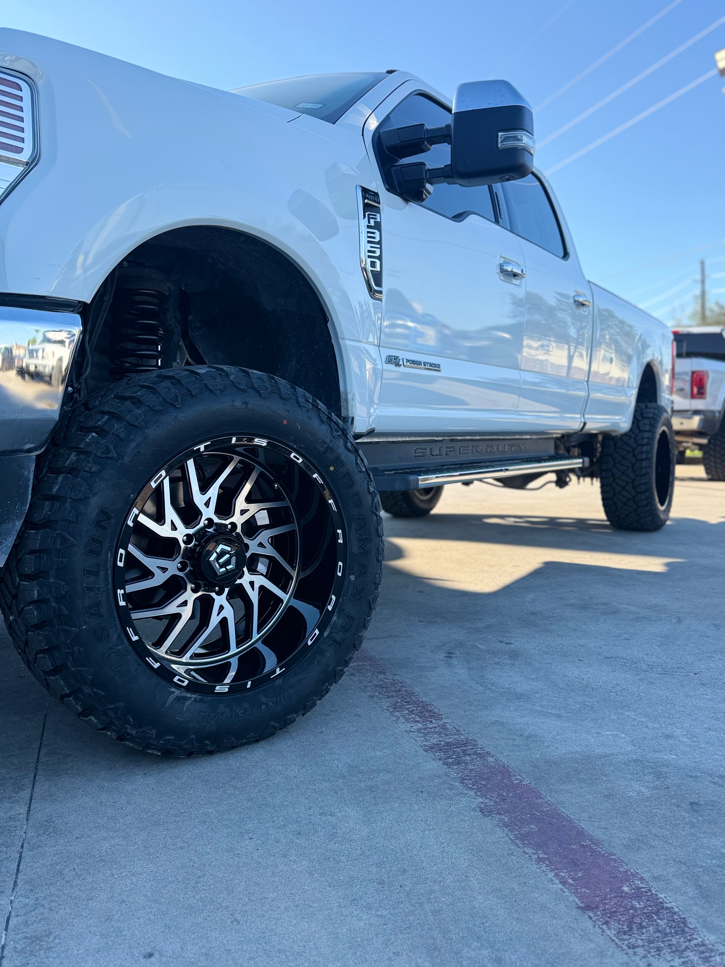 20X10 TIS 544MB OFF-ROAD WHEELS WITH 6X135/6X5.50 BOLT PATTERN AND -25 OFFSET - GLOSS BLACK & MACHINED FACE