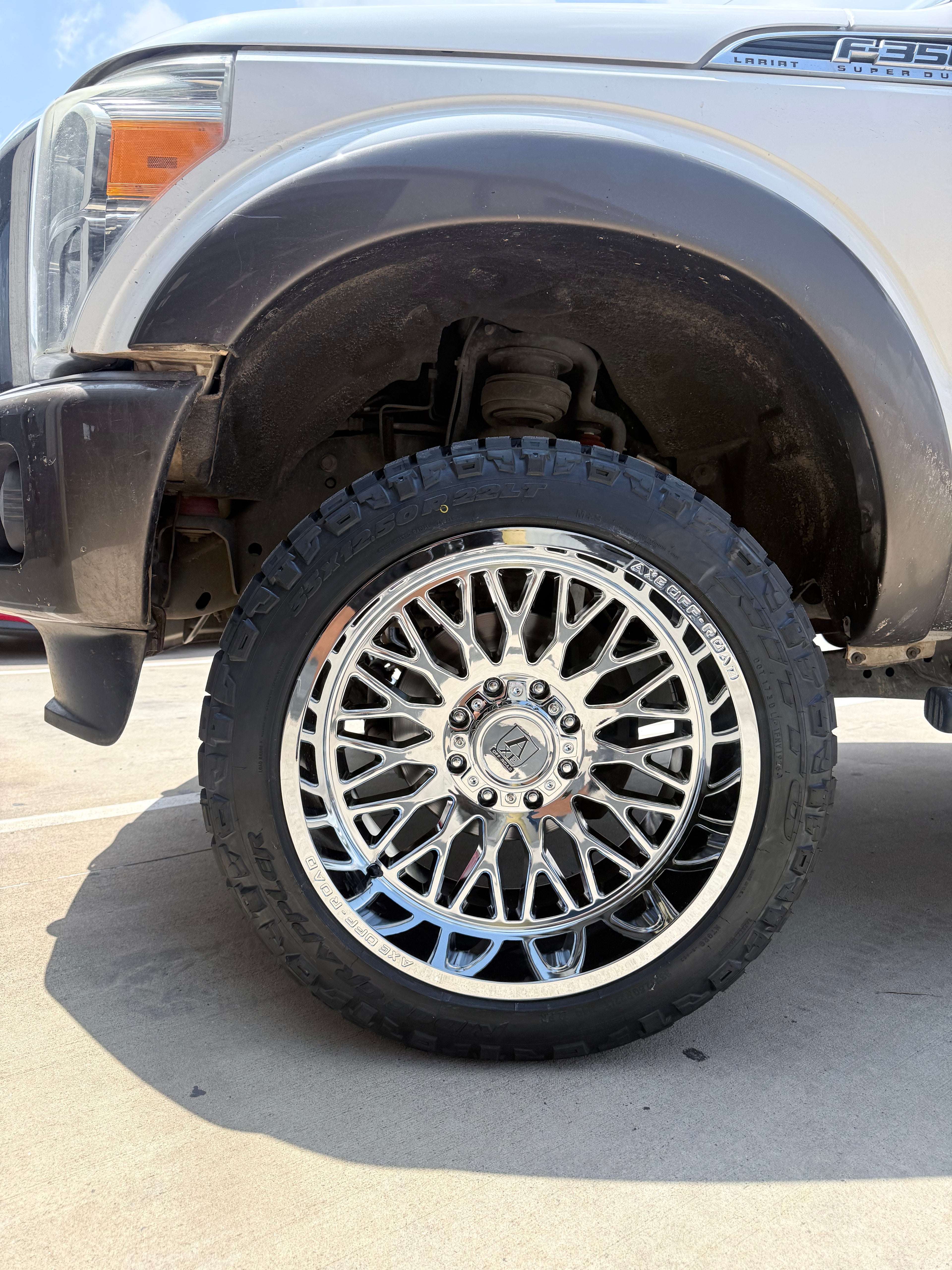 2009 - 2014 FORD F-350 WITH 22X12 AXE OFF-ROAD WHEELS, 33X12.50R22 AND 2.5" LEVELING KIT - GALLERY