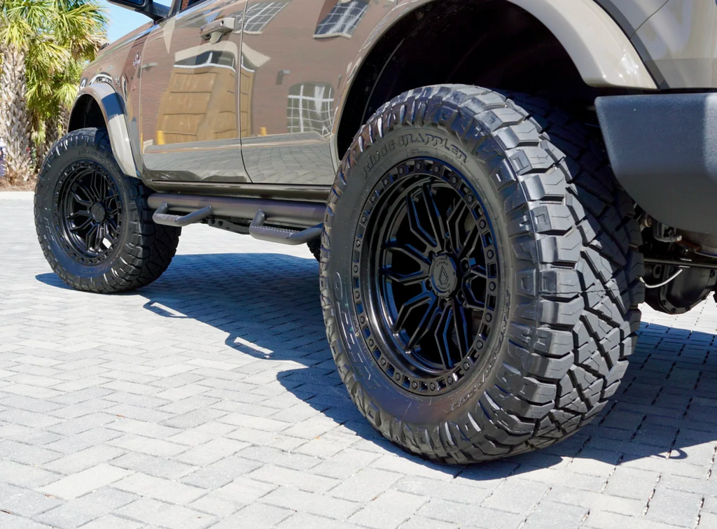 ARENA A109 HUSTLE WHEELS 6X135 - SATIN BLACK CENTER & GLOSSY BLACK LIP