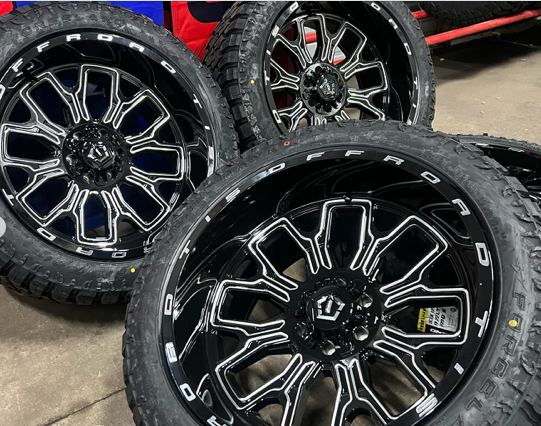 TIS OFF-ROAD 560BM WHEELS 8X170 - GLOSS BLACK & MILLED