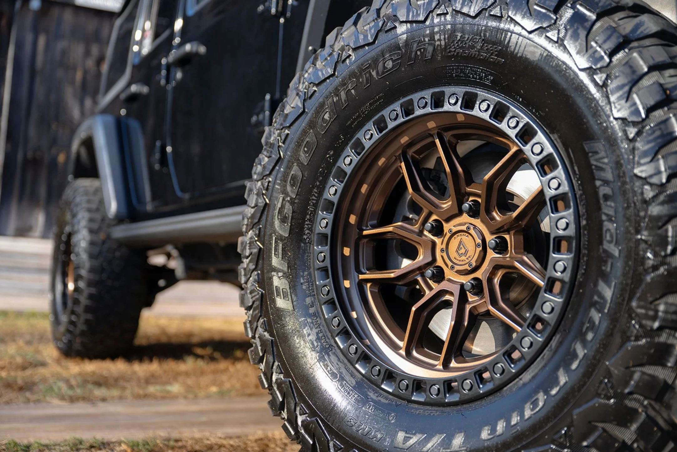 ARENA A109 HUSTLE WHEELS 8X180 - SMOKED BRONZE CENTER & SATIN BLACK LIP