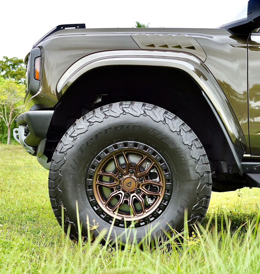 ARENA A109 HUSTLE WHEELS 8X180 - SMOKED BRONZE CENTER & SATIN BLACK LIP