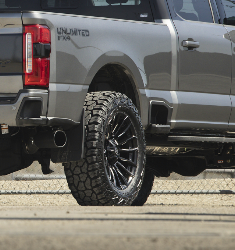 FUEL OFF-ROAD WHEELS BLADE FC889 6X5.5(139.7) & 6X135 - GLOSS BLACK MILLED