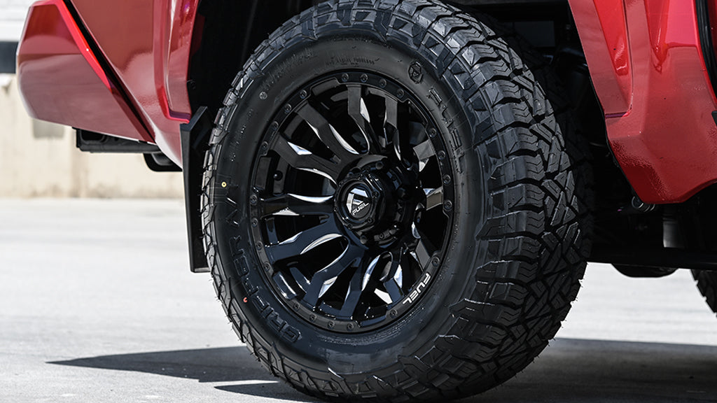 FUEL OFF-ROAD WHEELS BLITZ D673 6X5.5(139.7) - GLOSS BLACK MILLED