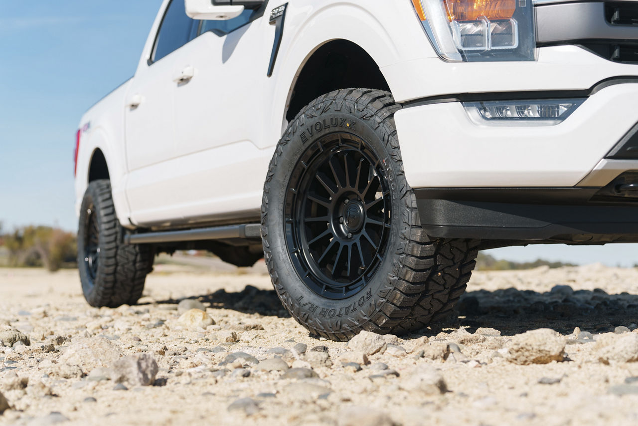 FUEL OFF-ROAD WHEELS ASCEND FC905 6X135 - MATTE BLACK W/ GLOSS BLACK LIP