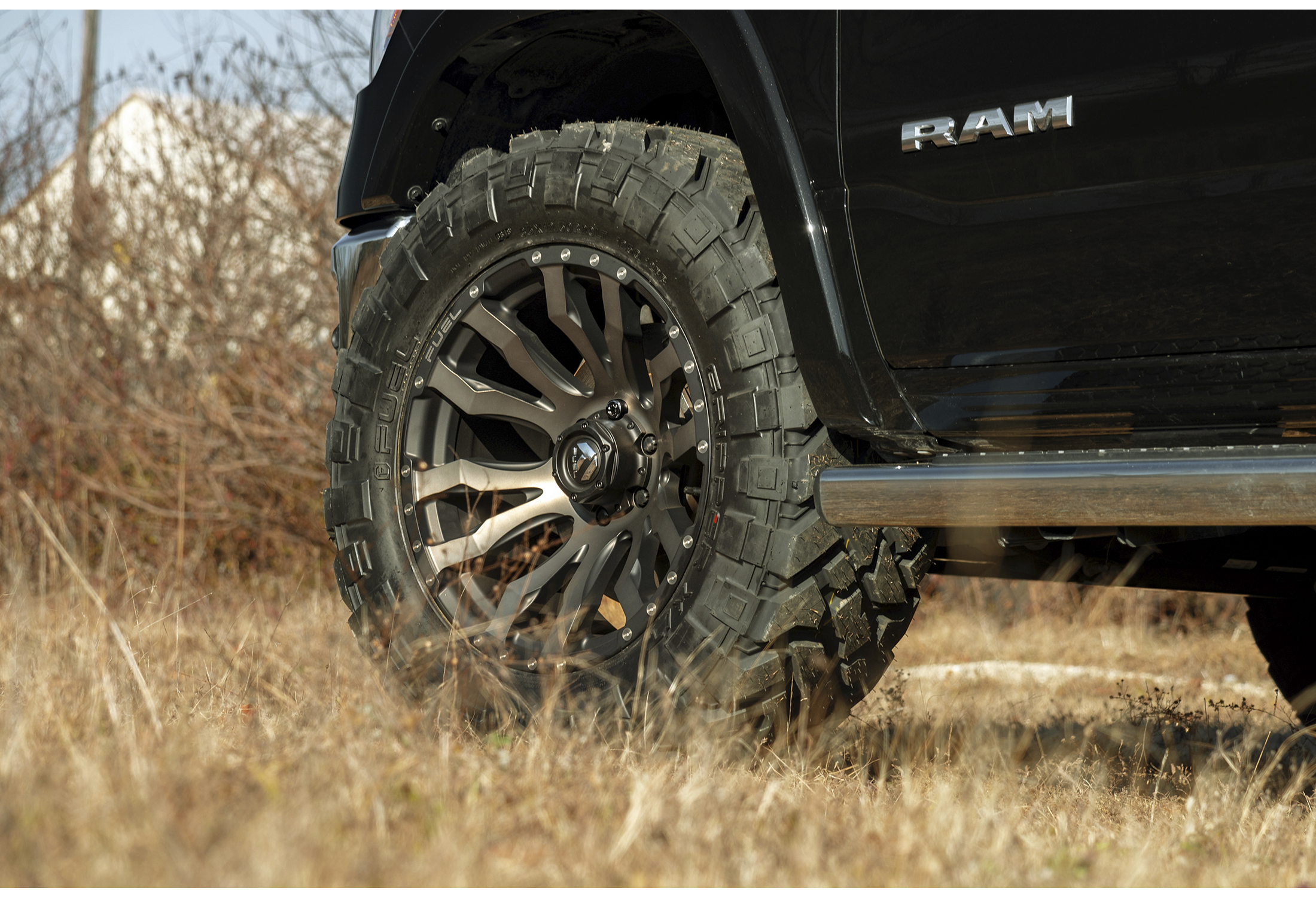 FUEL OFF-ROAD WHEELS BLITZ D674 6X5.5(139.7) - MATTE BLACK DOUBLE DARK TINT