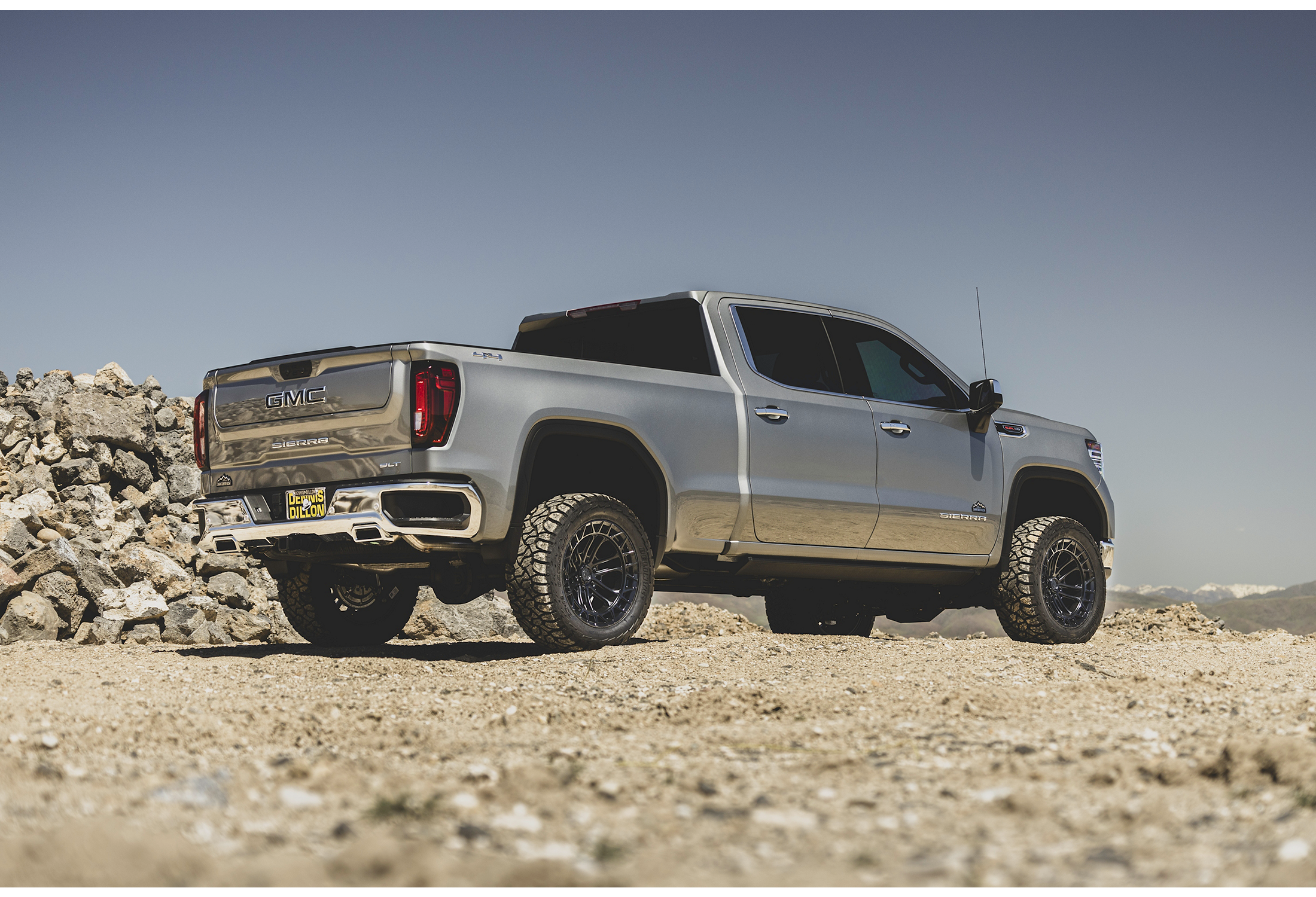 FUEL OFF-ROAD WHEELS CELSIUS FC874 6X5.5(139.7) - MATTE BLACK W/ G-BLK LIP